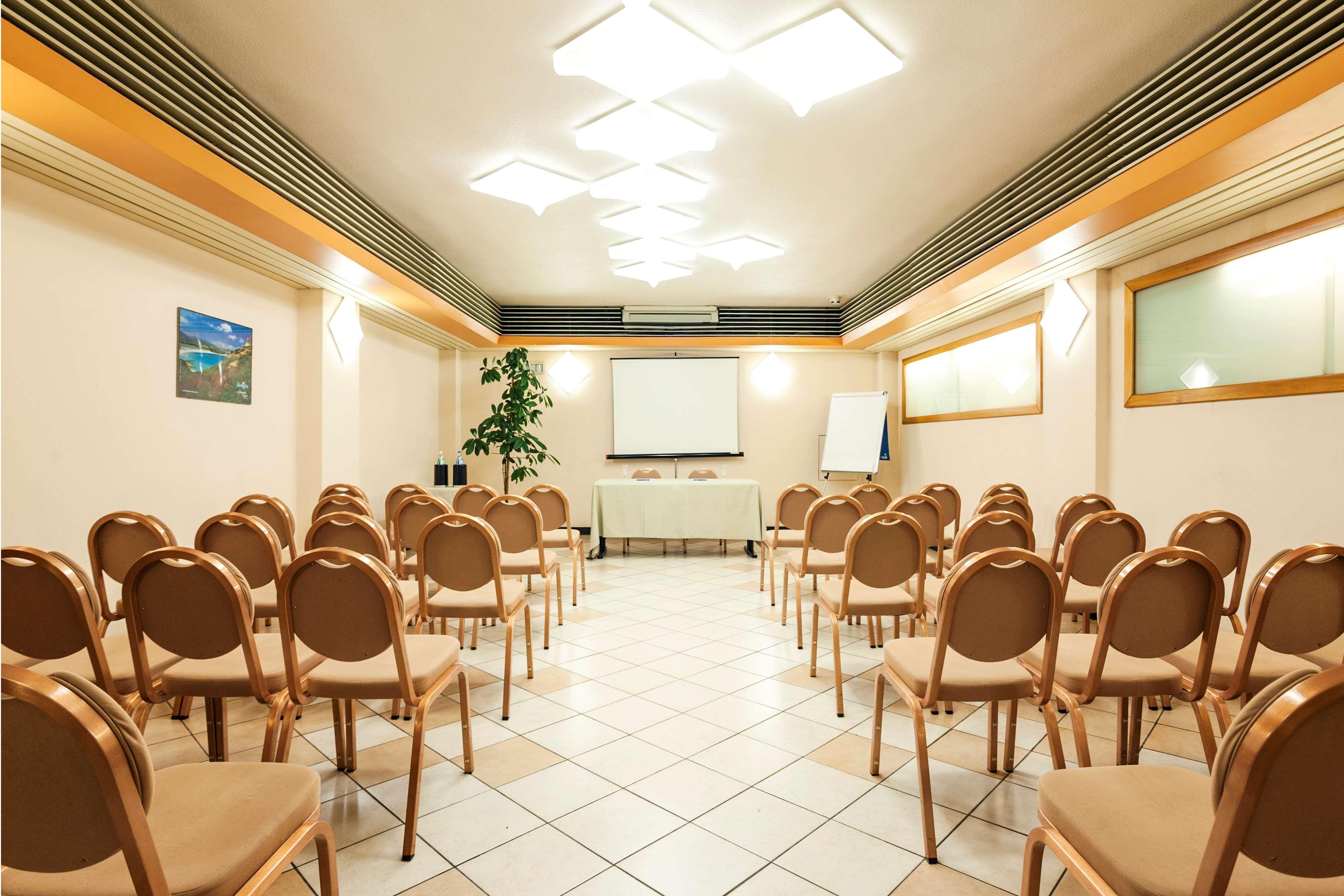 Best Western Hotel Residence Italia Quartu Sant'Elena Exterior photo
