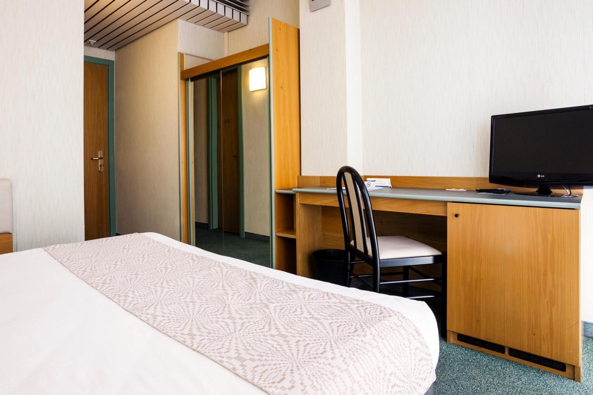 Best Western Hotel Residence Italia Quartu Sant'Elena Exterior photo
