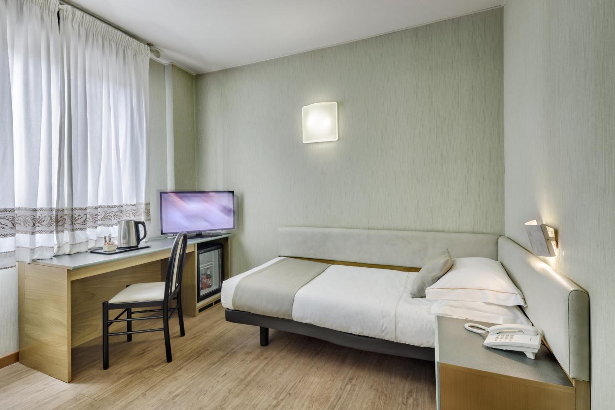 Best Western Hotel Residence Italia Quartu Sant'Elena Exterior photo